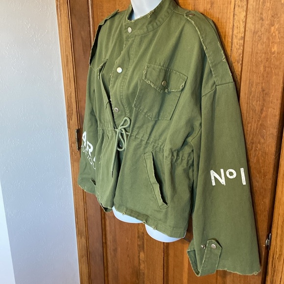 YOLO Army Green Utility Jacket - Picture 3 of 11